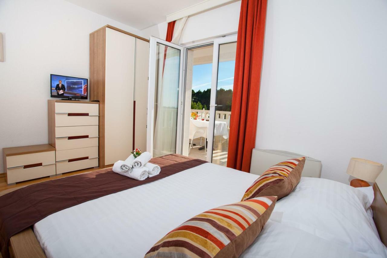 Villa Luce mit Pool Makarska Extérieur photo